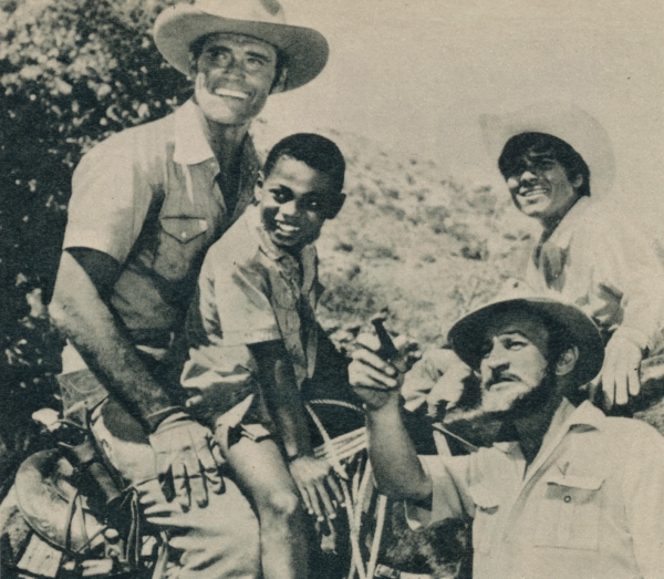 Chuck Connors als Jim Sinclair